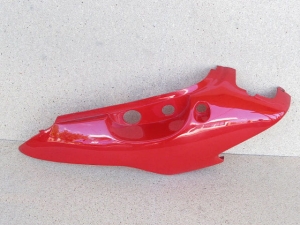 Osłona boczna lewa Keeway Hurricane, czerwona.