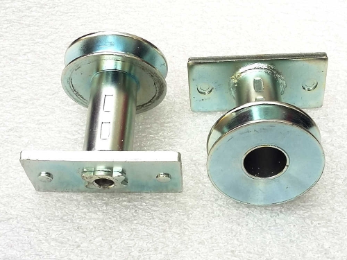 8R19-65 Adapter / mocowanie noża kosiarki MTD, misiek