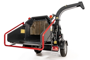 Wypożyczenie / wynajem Rozdrabniacz / Rębak do gałęzi Cedrus D16 z hydraulicznym podajnikiem